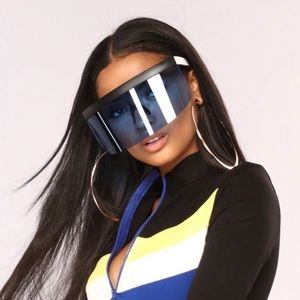 oversized shield visor sunglasses